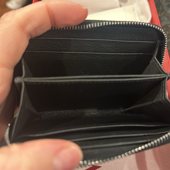 Valentino Garavani Neck Wallet - Picture 5 of 6